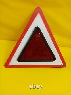 Original Triangle Signaling Sheet 50 It / 60 Years Prevention